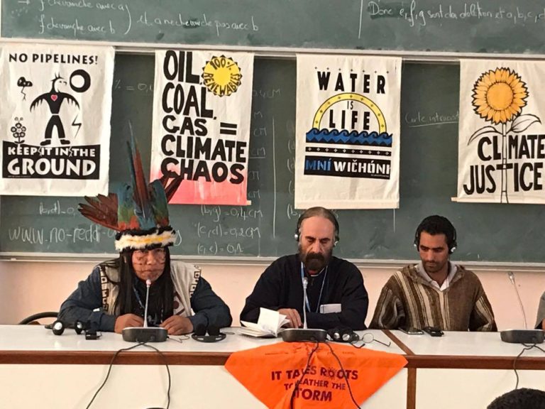 Extractivism, environmental migration and water conflict: civil society reflects at the COP22